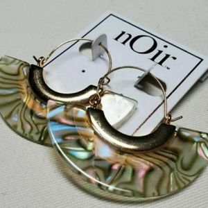 nOir Resin Tassel Earrings